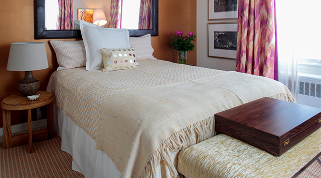 Hamptons Bungalow 4 - Guest Bedroom 